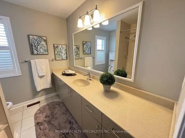 Additional image 16 of 5926 Whitehorn Ave