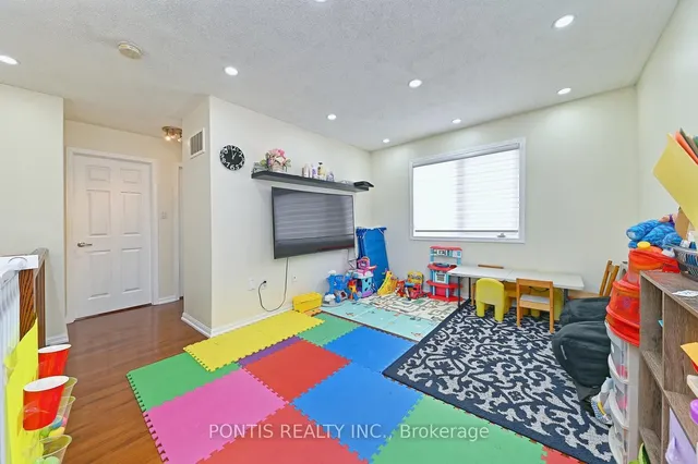 Additional image 25 of 993 Whewell Tr