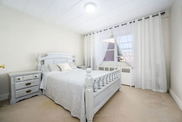 Additional image 22 of 2422 New St Unit 9