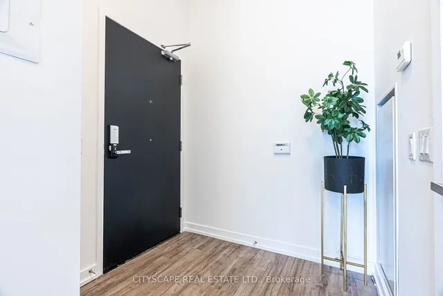 Additional image 5 of 77 Shuter St Unit 907