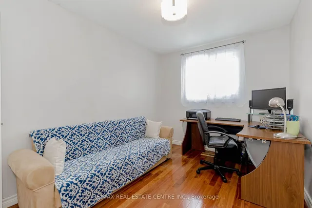 Additional image 33 of 4155 Dursley Cres