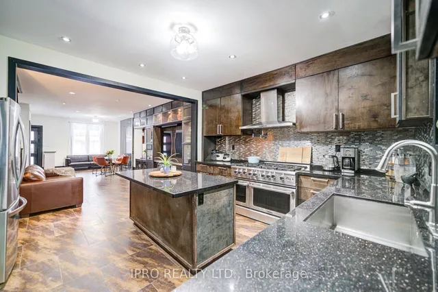 Additional image 12 of 683 Manning Ave