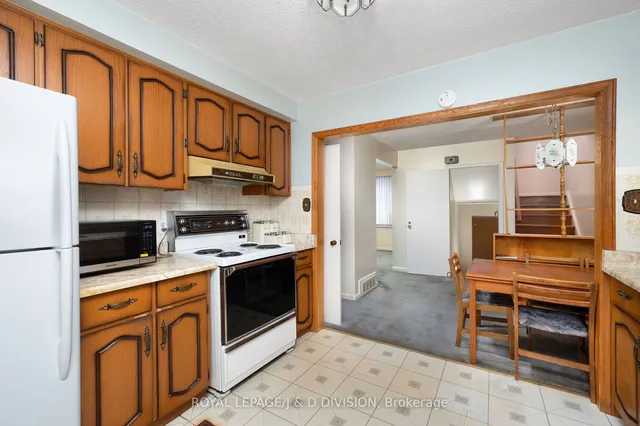 Additional image 10 of 51 Edinborough Crt