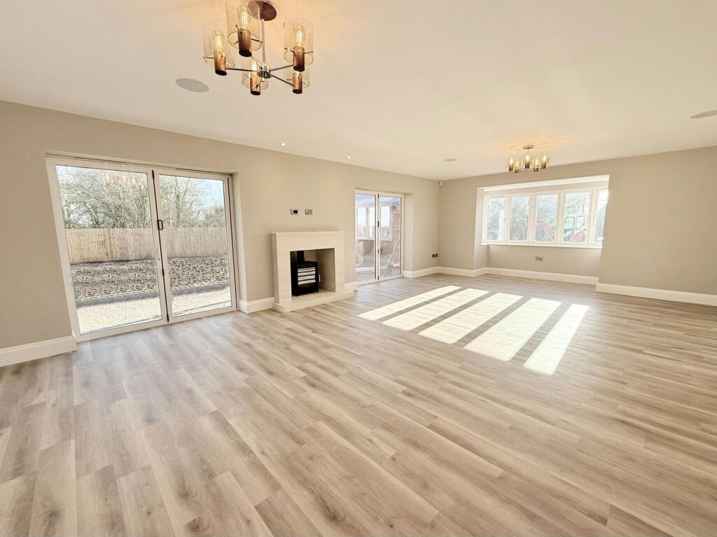 Additional image 45 of ASHLEIGH COACH HOUSE, Henley-in-Arden, Warwickshire, B95 5DL