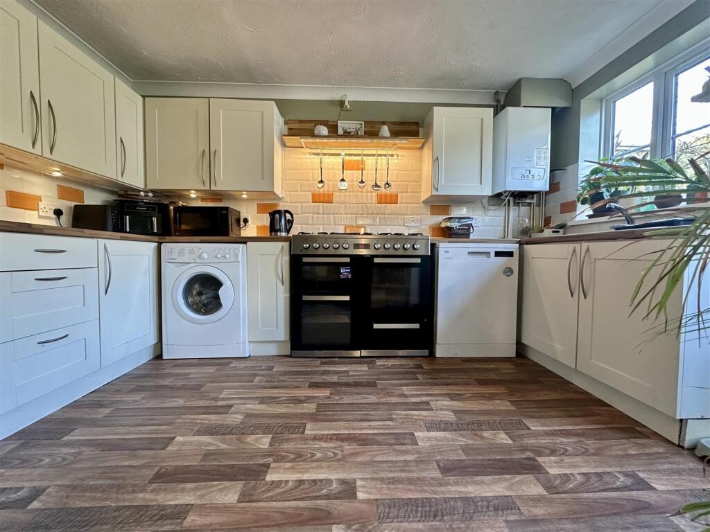 Additional image 17 of Marron Close, Axbridge