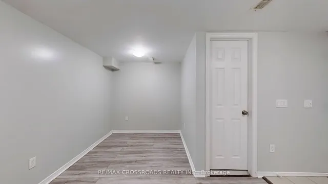 Additional image 27 of 260 Connaught Ave