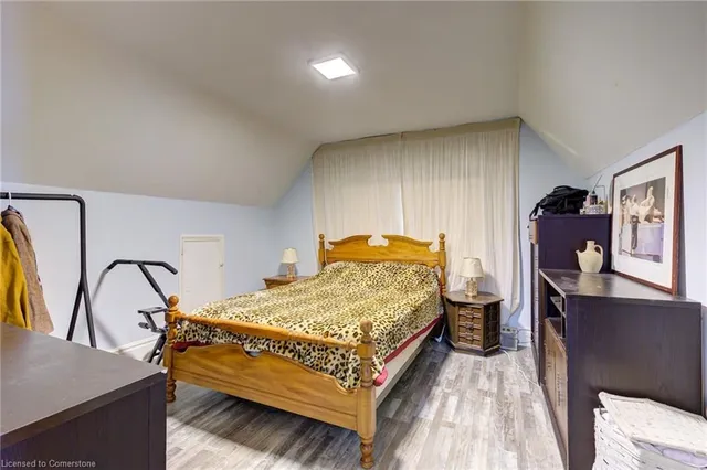 Additional image 41 of 59 Irvin St