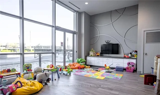 Additional image 32 of 2087 Fairview St Unit 903