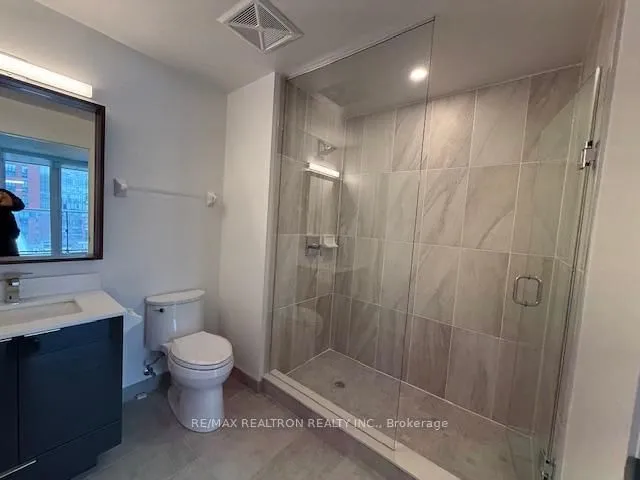 Additional image 6 of 543 Richmond St Unit 817