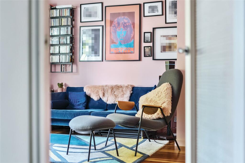 Additional image 14 of Field Close, Bromley