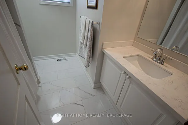 Additional image 33 of 34 Penbridge Circ