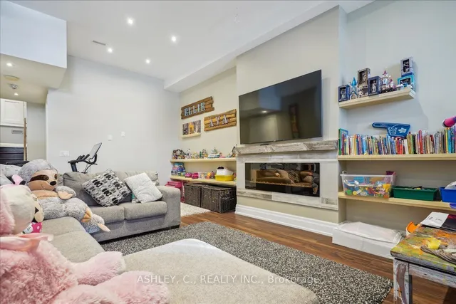 Additional image 36 of 40 A Thirty Eighth St