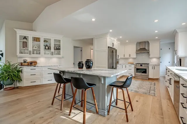 Additional image 15 of 2365 Britannia Rd