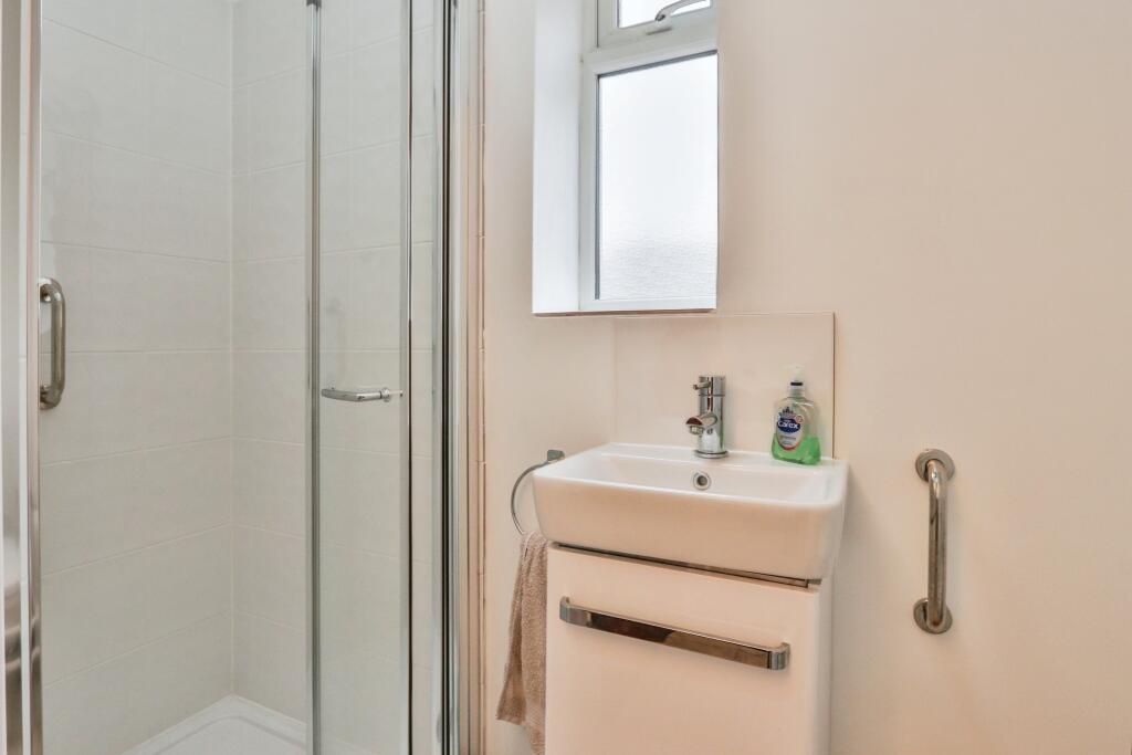 Additional image 14 of Wykeham Close, Poole, Dorset, BH17