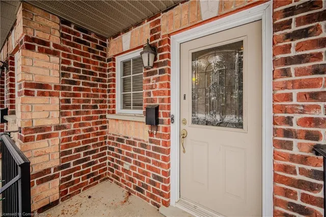 Additional image 7 of 76 Woolwich St Unit 7