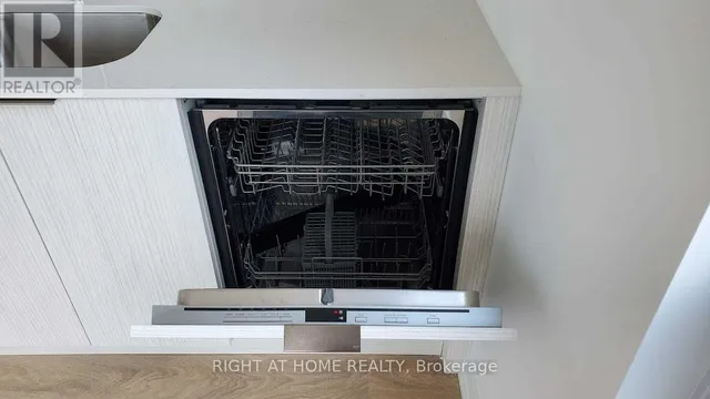 Additional image 13 of 38 Forest Manor Rd Unit 2407