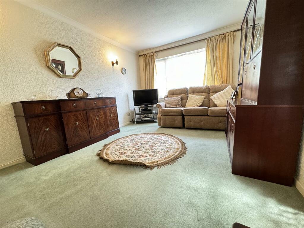 Additional image 3 of Yateley Crescent, Great Barr, Birmingham