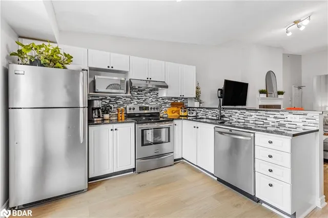 Additional image 17 of 4015 Kilmer Dr Unit 405