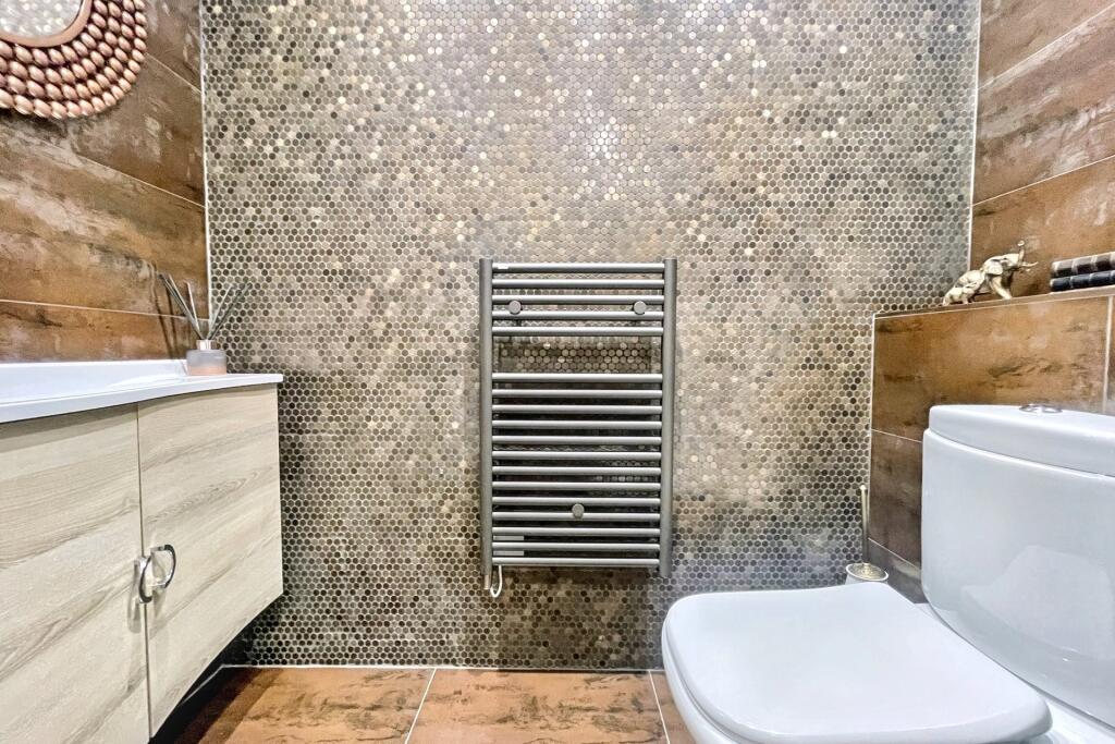 Additional image 14 of East Cliff