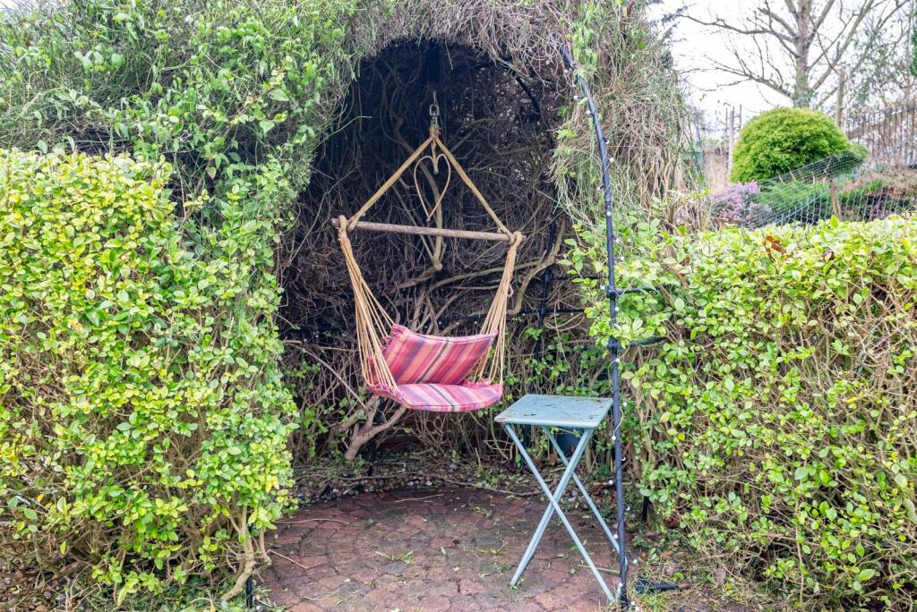 Additional image 18 of Holly Walk, Harpenden, Hertfordshire, AL5