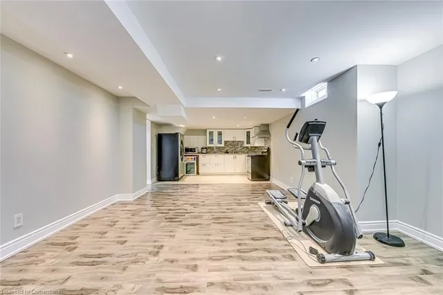 Additional image 32 of 5926 Whitehorn Ave