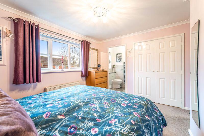 Additional image 13 of Oaktree Place, St Georges - FABULOUS SEMI