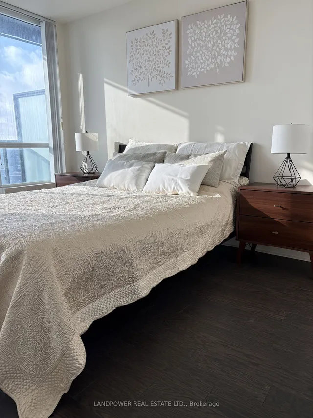 Additional image 16 of 825 Church St Unit 2901