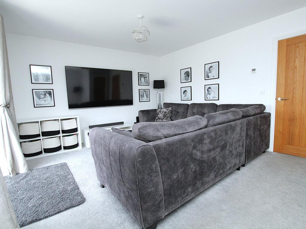 Additional image 17 of Stokes Avenue , Poole, BH15