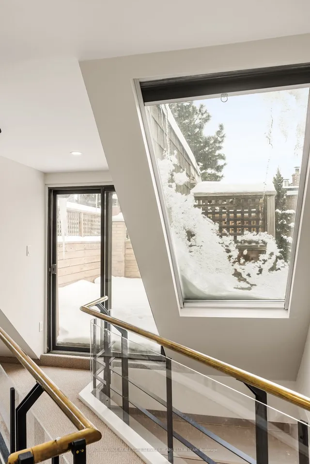 Additional image 28 of 104 Winchester St