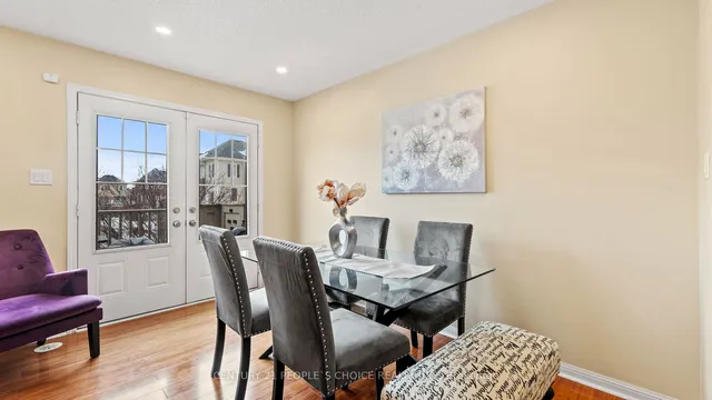 Additional image 10 of 897 Willingdon Cres