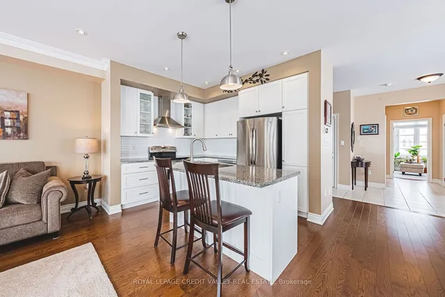 Additional image 16 of 1 Little Britain Cres