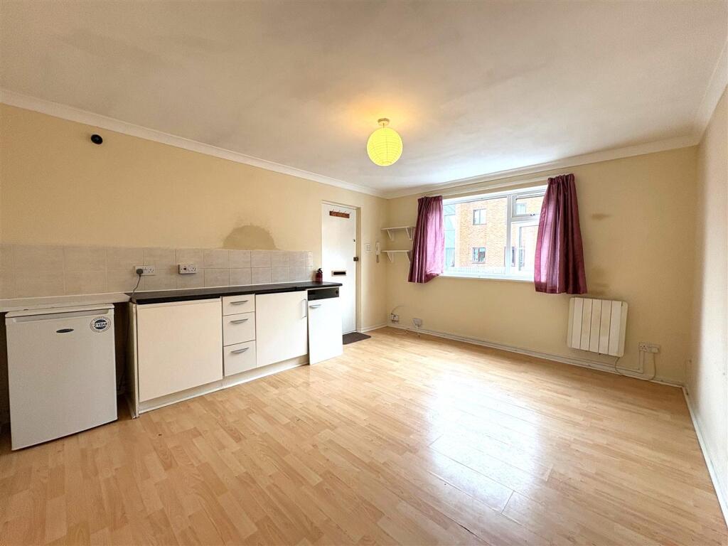 Additional image 12 of College Road, St. Albans