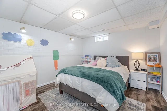 Additional image 34 of 249 Hansen Rd