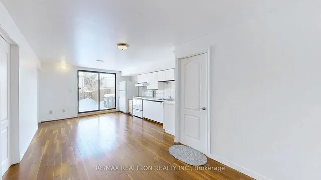 Additional image 35 of 7 Roughfield Cres