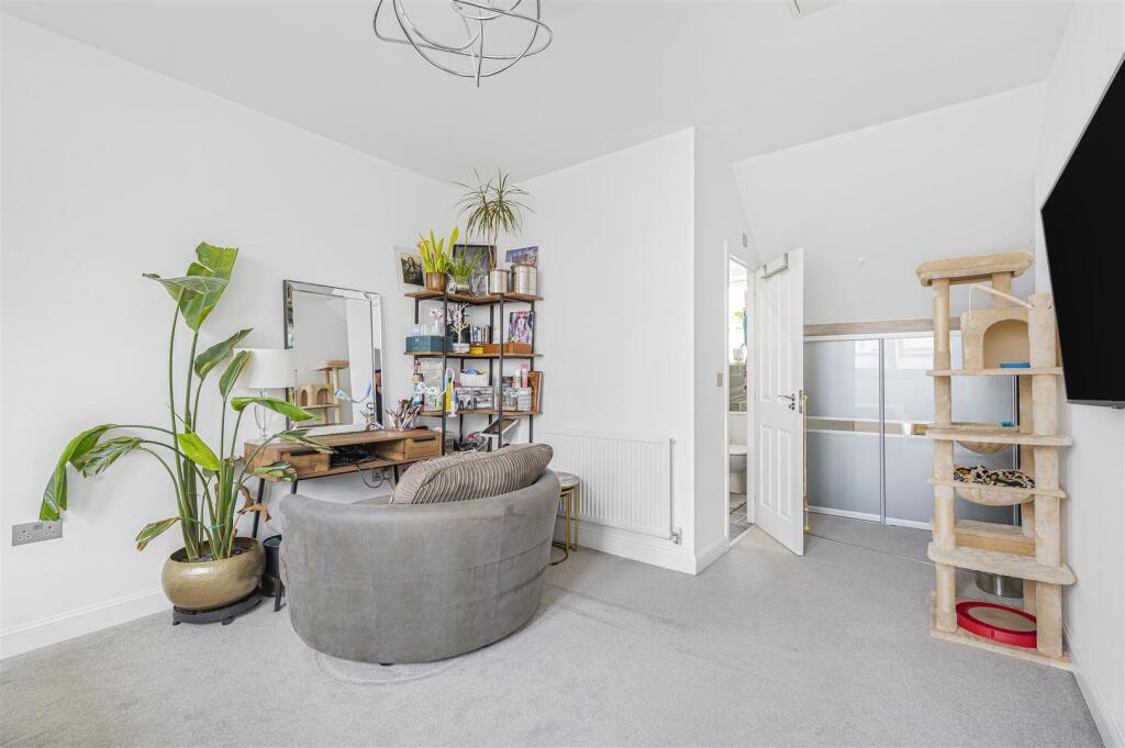 Additional image 19 of Skylark Avenue, Peacehaven