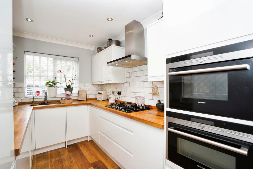 Additional image 7 of Buckwood Road, Markyate, St. Albans