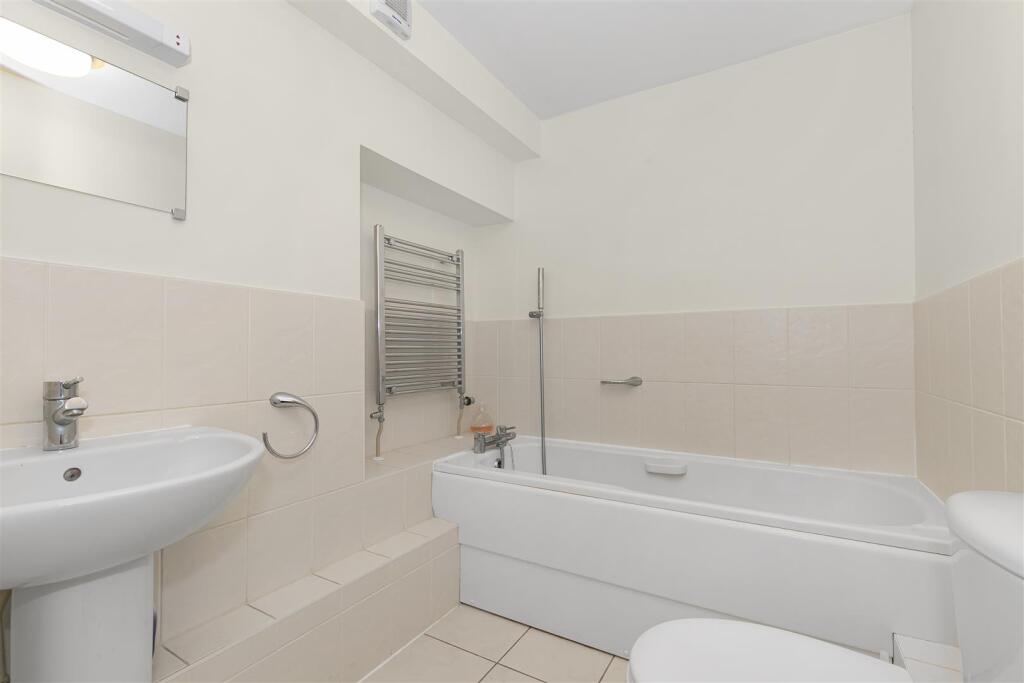 Additional image 11 of Longreach, Bath Road, Saltford, Bristol