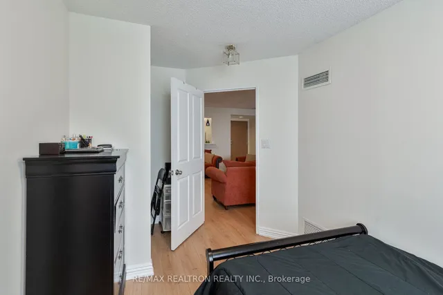 Additional image 16 of 88 Corporate Dr Unit 2811