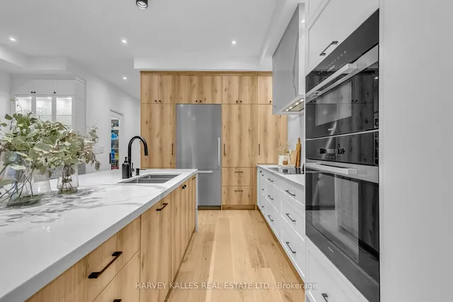 Additional image 16 of 72 Castlefield Ave