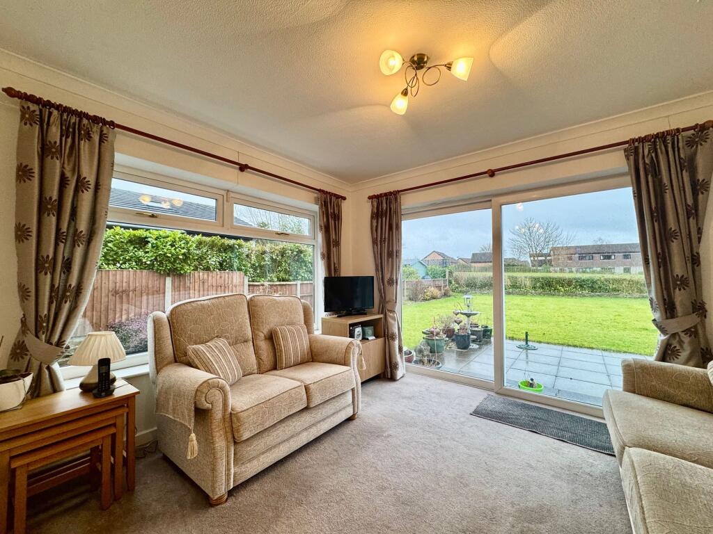 Additional image 4 of 18 Mountbatten Close, Unsworth, Bury BL9