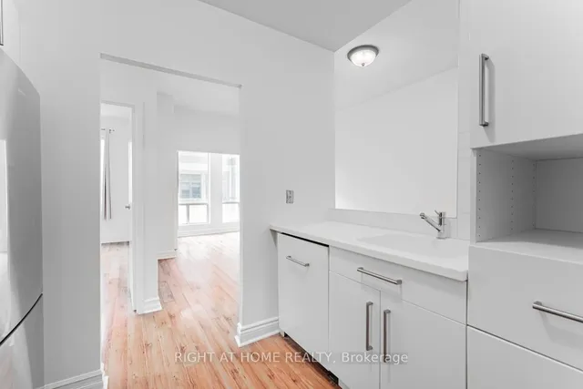 Additional image 14 of 25 Grenville St Unit 405