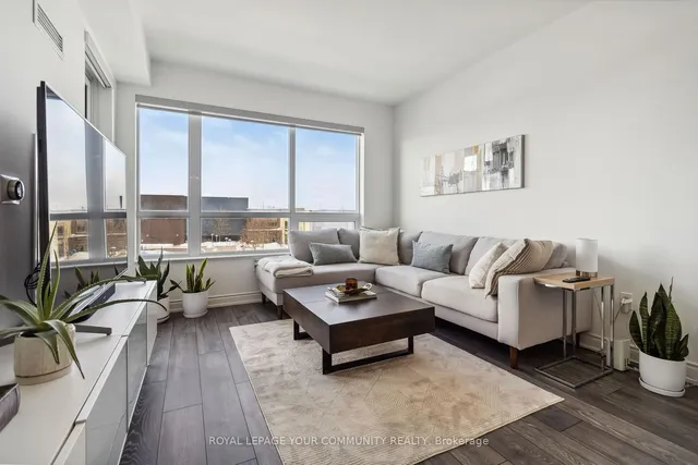 Additional image 7 of 1050 Main St Unit 324