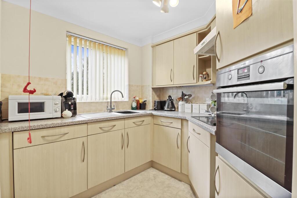 Additional image 2 of Vicarage Lane, Hailsham