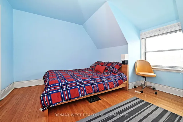 Additional image 32 of 39 Lindsey Ave