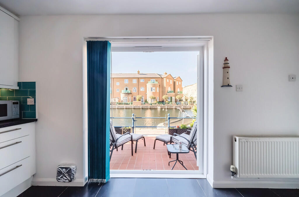 Additional image 4 of Victory Mews, The Strand, Brighton Marina Villag