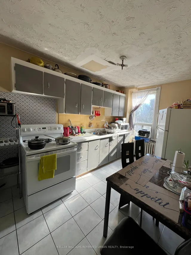 Additional image 7 of 225 Rosemount Ave