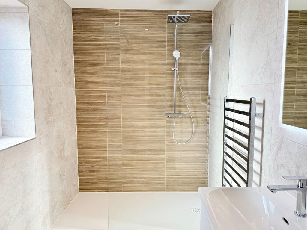 Additional image 39 of ASHLEIGH COACH HOUSE, Henley-in-Arden, Warwickshire, B95 5DL