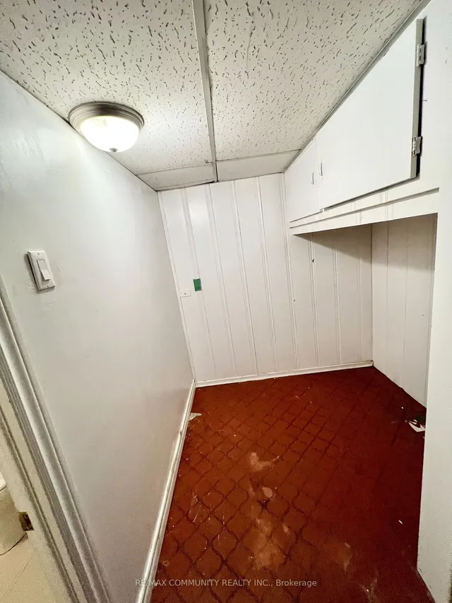 Additional image 10 of 36 Benprice Crt
