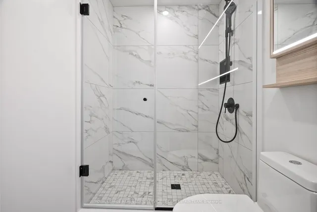 Additional image 21 of 425 Front St Unit 718