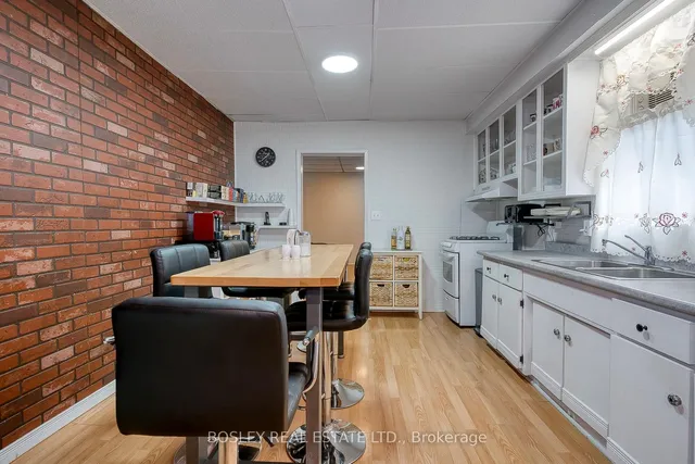 Additional image 15 of 94 Saint Clarens Ave